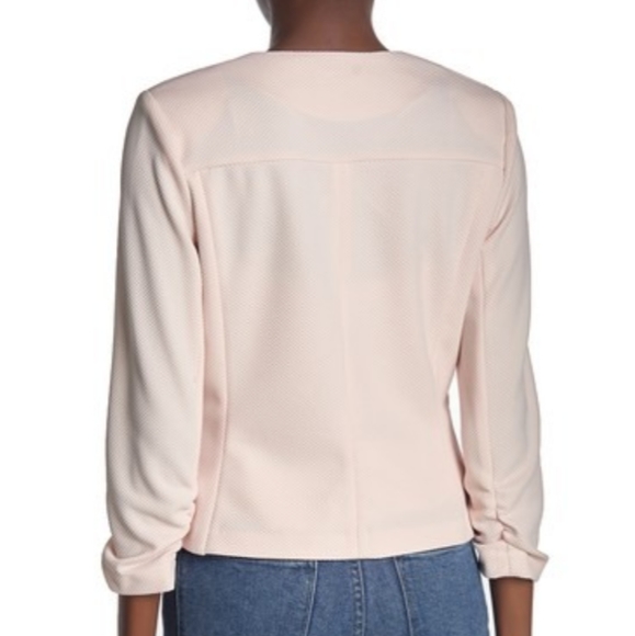 Amanda & Chelsea Ruched 3/4 Sleeve Pique Blazer - Picture 2 of 3